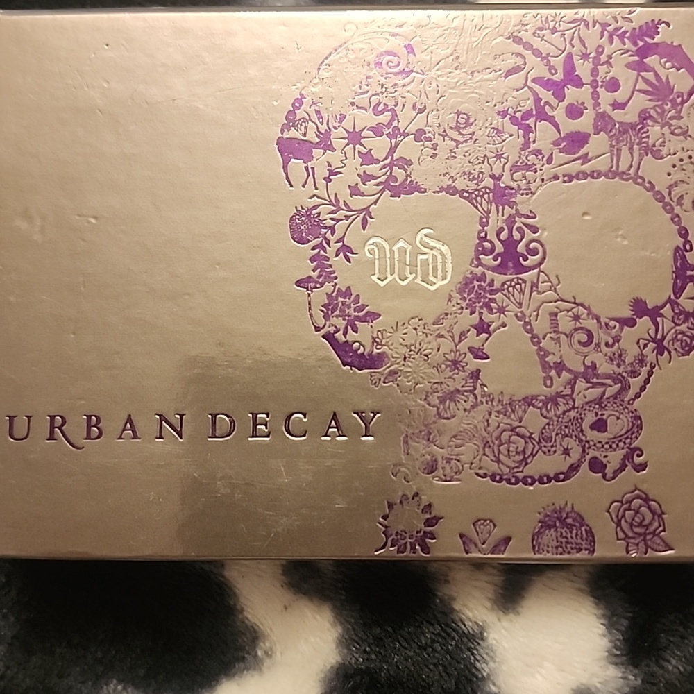 Urban Decay Ammo Eyeshadow PALETTE
